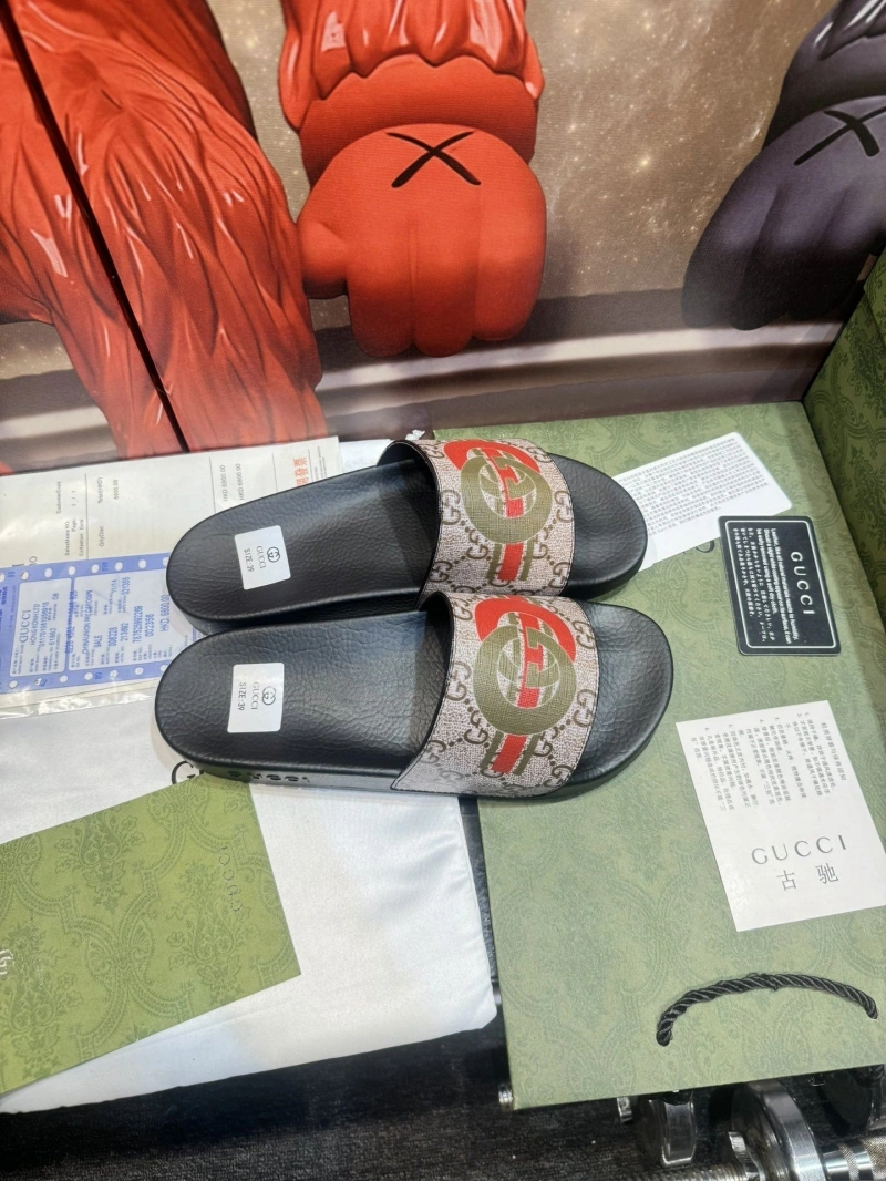 EyeCatching Gxccx Slippers 164618