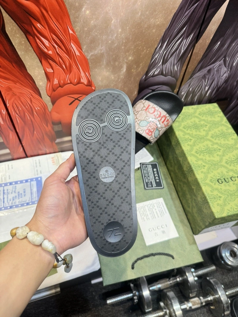 Bold Gxccx Slippers 164610
