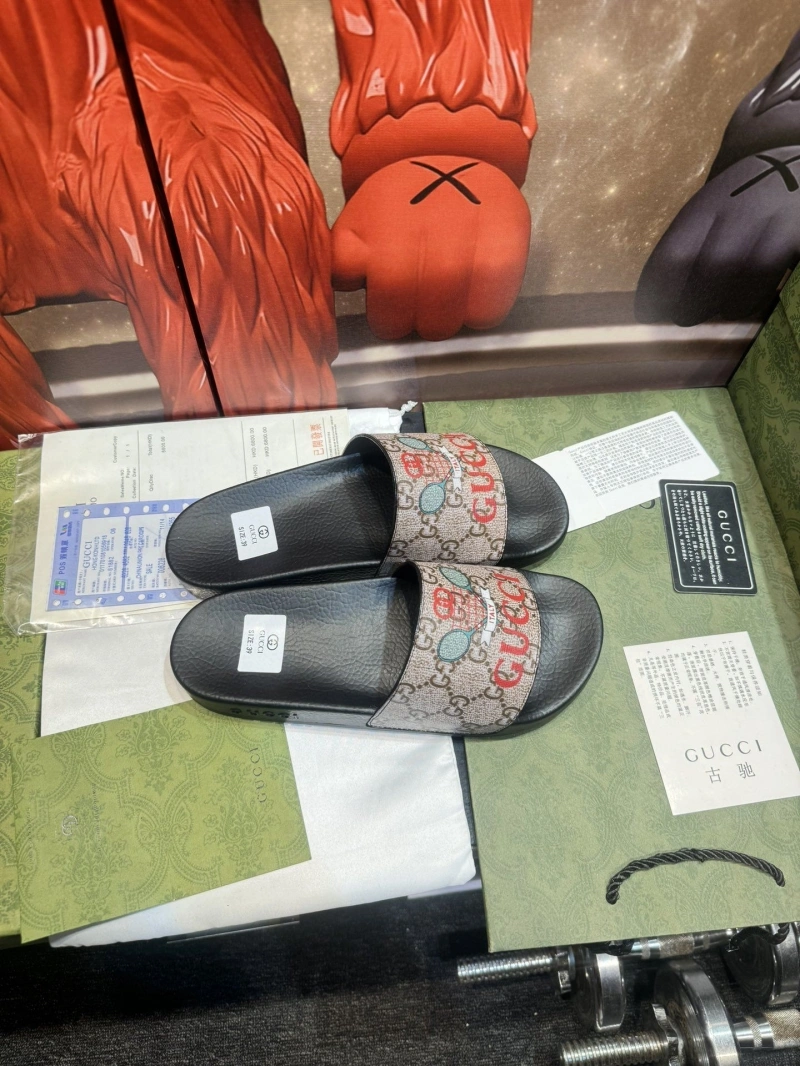 Bold Gxccx Slippers 164610