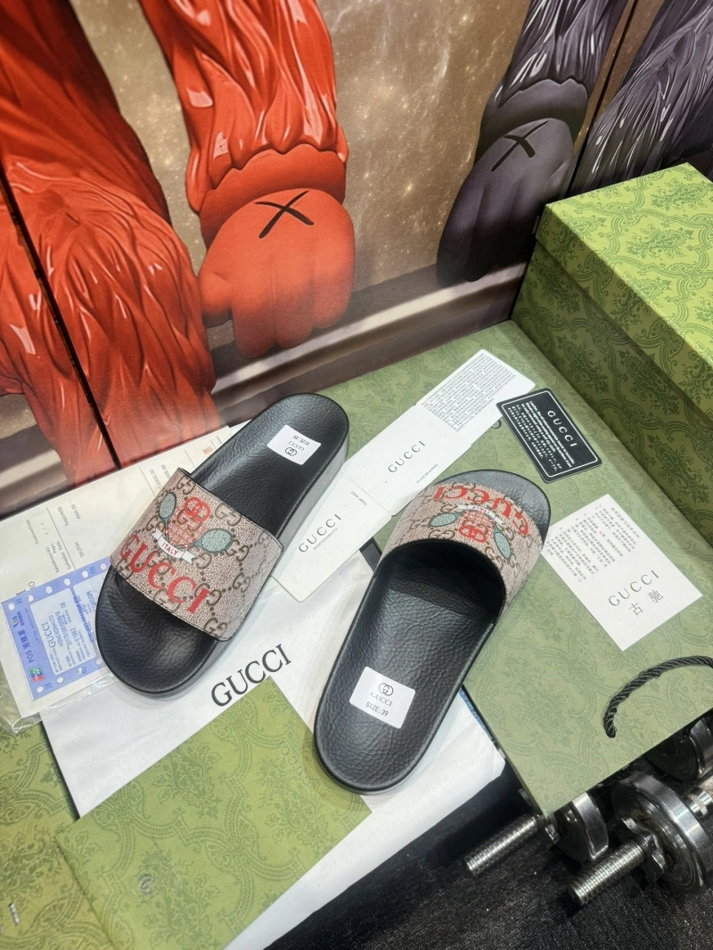 Bold Gxccx Slippers 164610