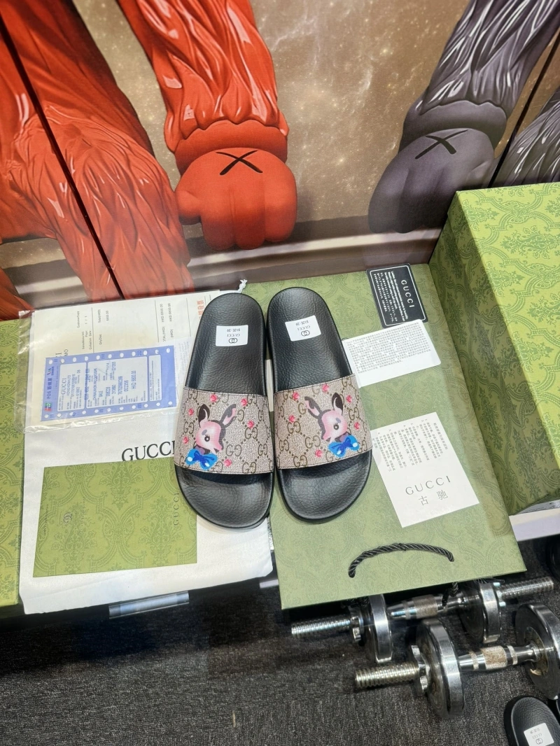 SportInspired Gxccx Slippers 164600