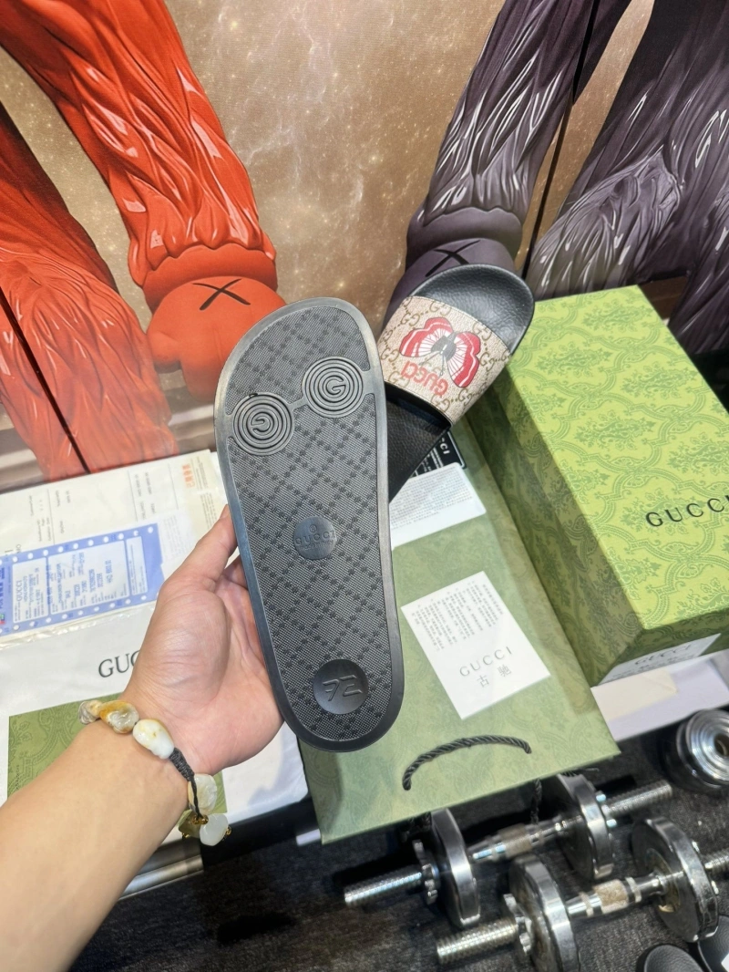 Flexible Gxccx Slippers 164589