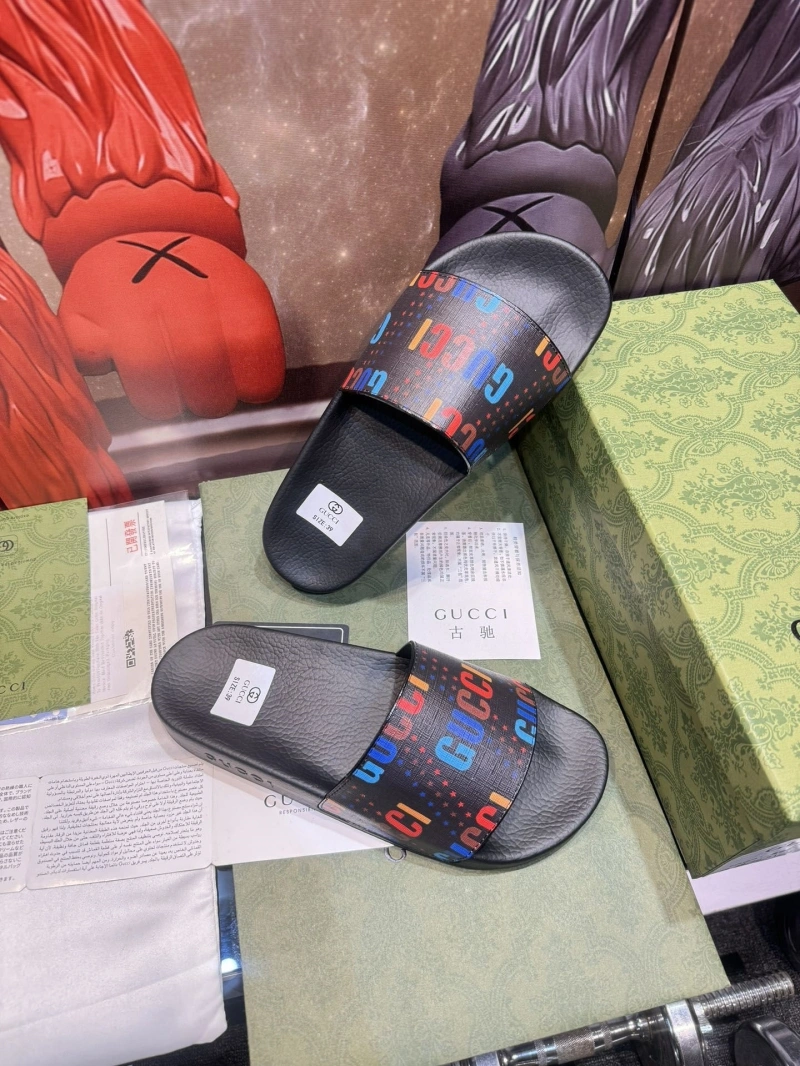 Fashionable Gxccx Slippers 164578