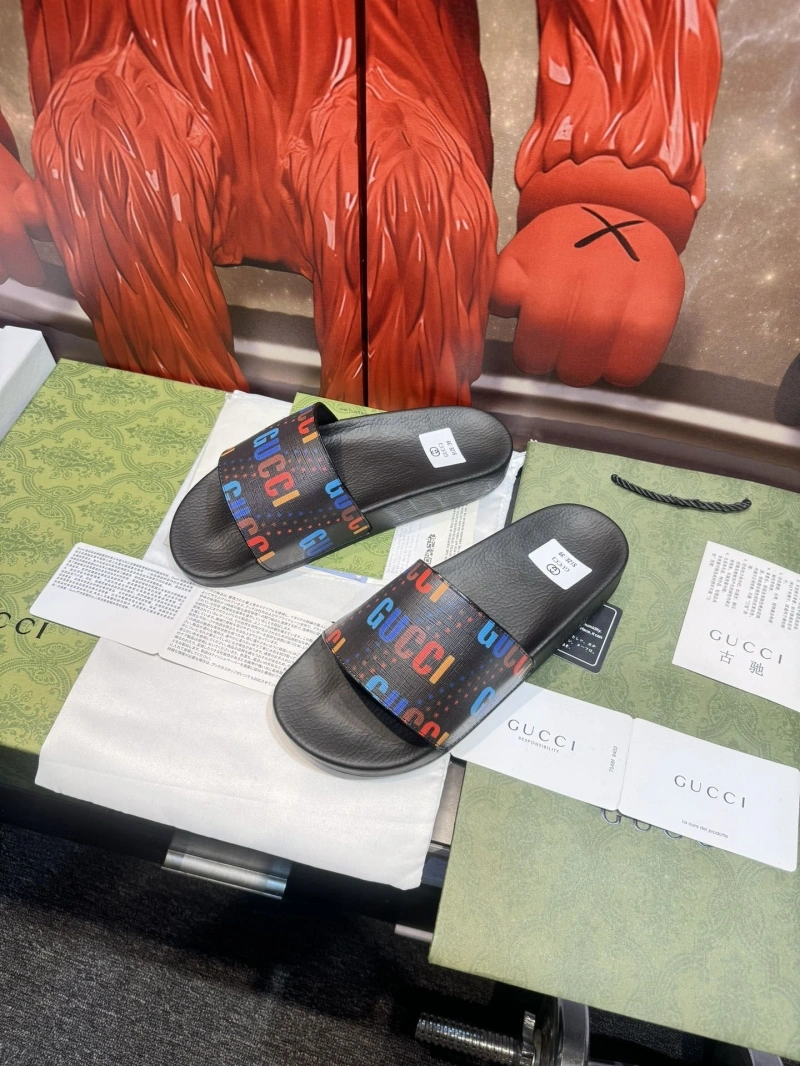 Fashionable Gxccx Slippers 164578
