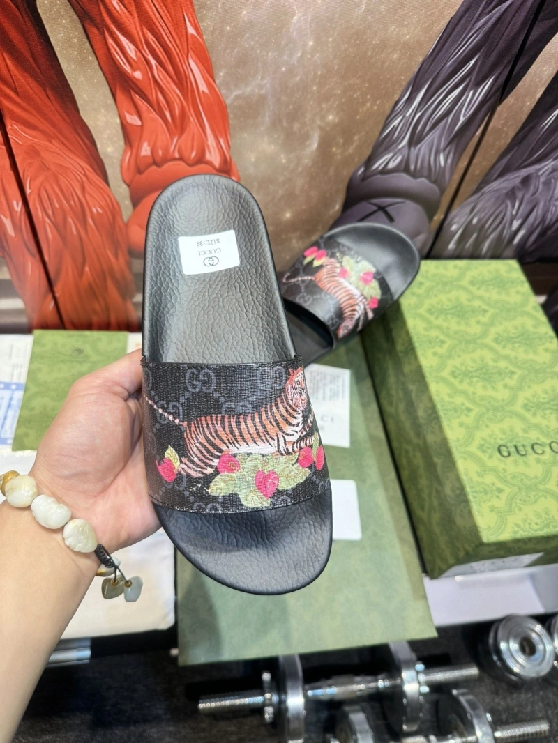 Gxccx Slippers Unique 164576