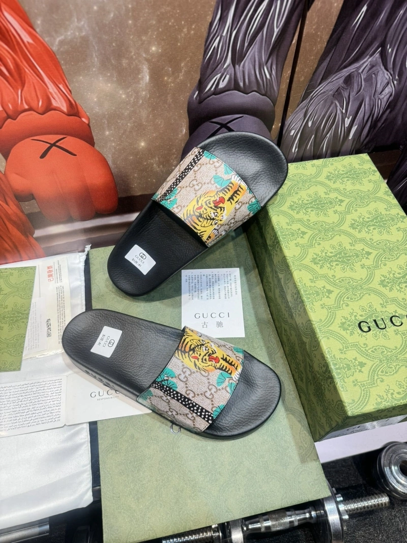 Bright Gxccx Slippers 164573