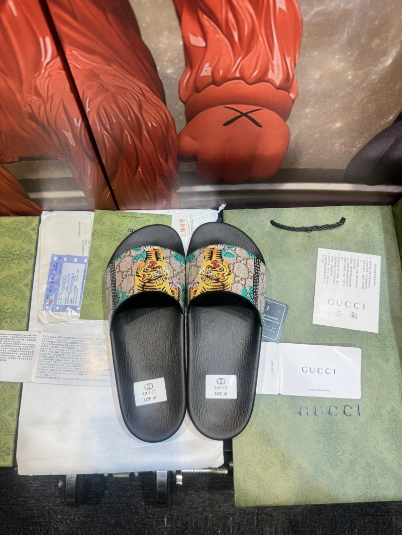 Bright Gxccx Slippers 164573
