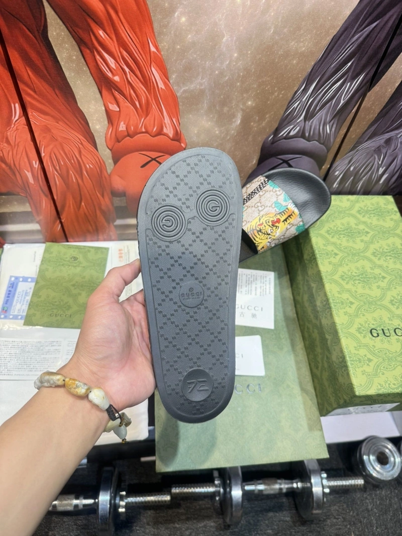 Bright Gxccx Slippers 164573