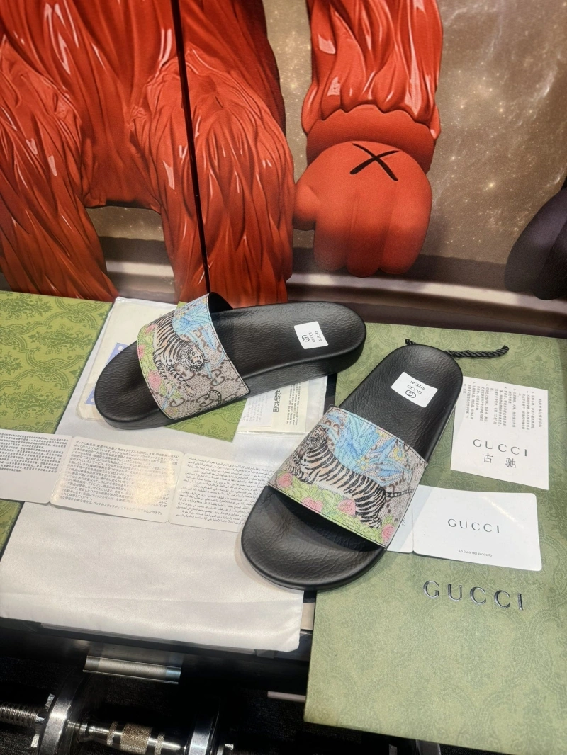 Stylish Gxccx Slippers 164566