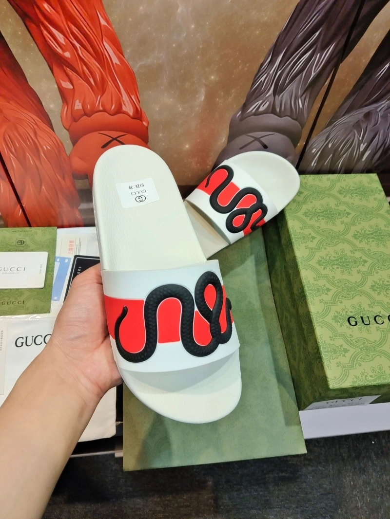 WellDesigned Gxccx Slippers 164552