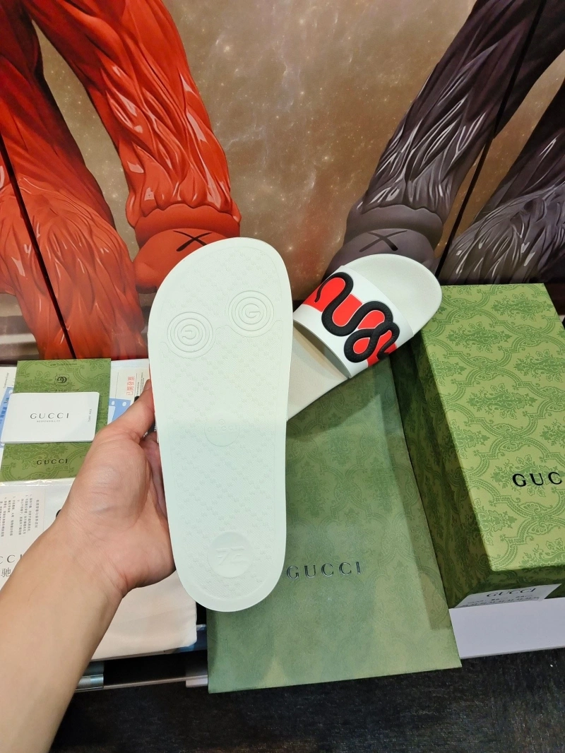 WellDesigned Gxccx Slippers 164552