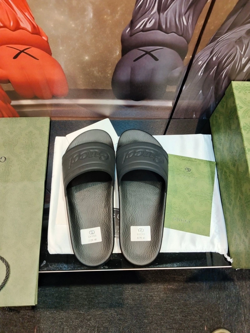 Affordable Gxccx Slippers 164542