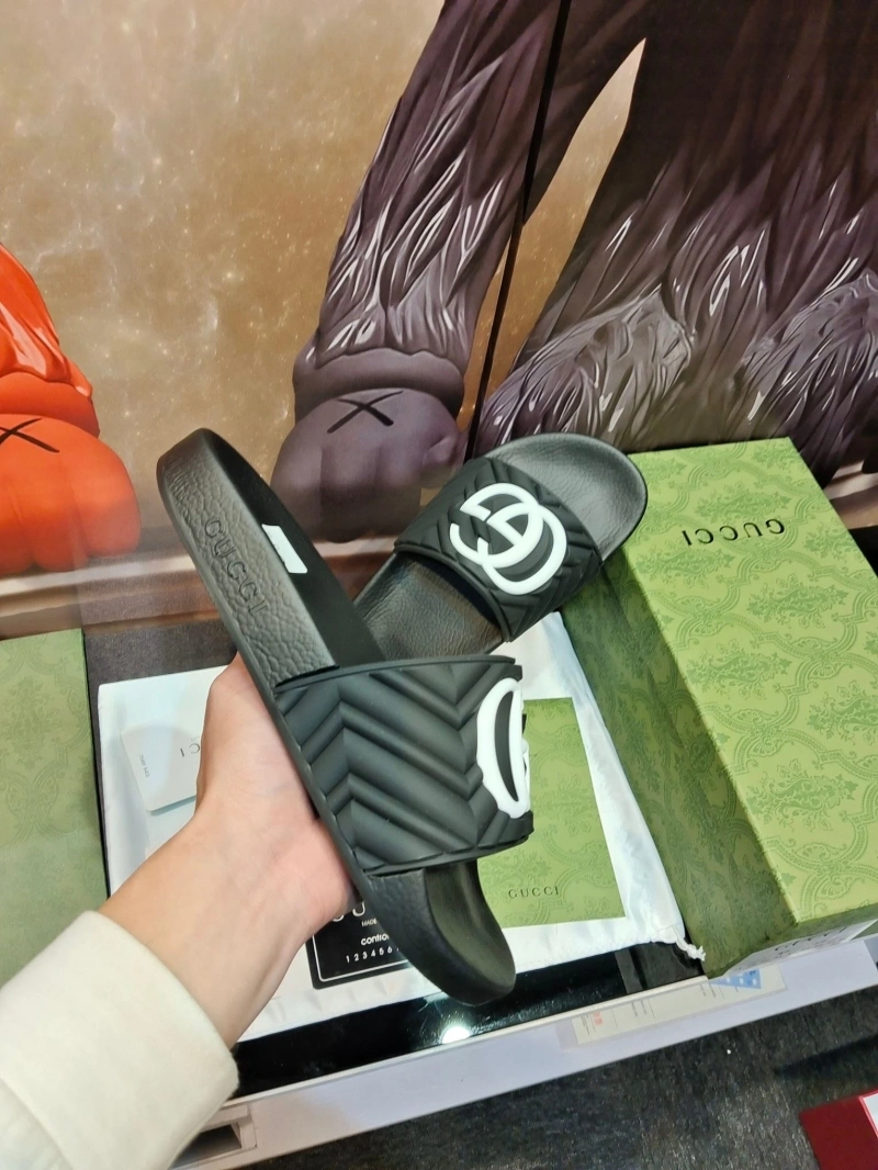Bold Gxccx Slippers 164537