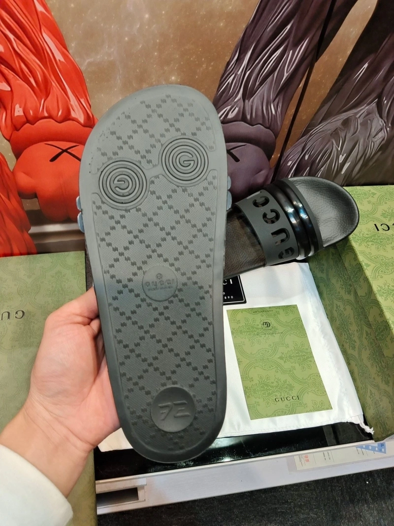 Gxccx Slippers Sleek 164533