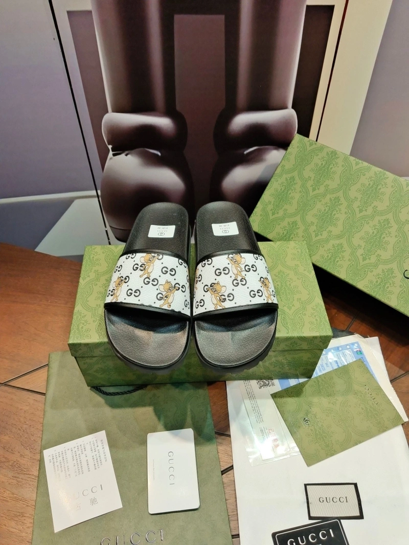 Minimalist Gxccx Slippers 164522