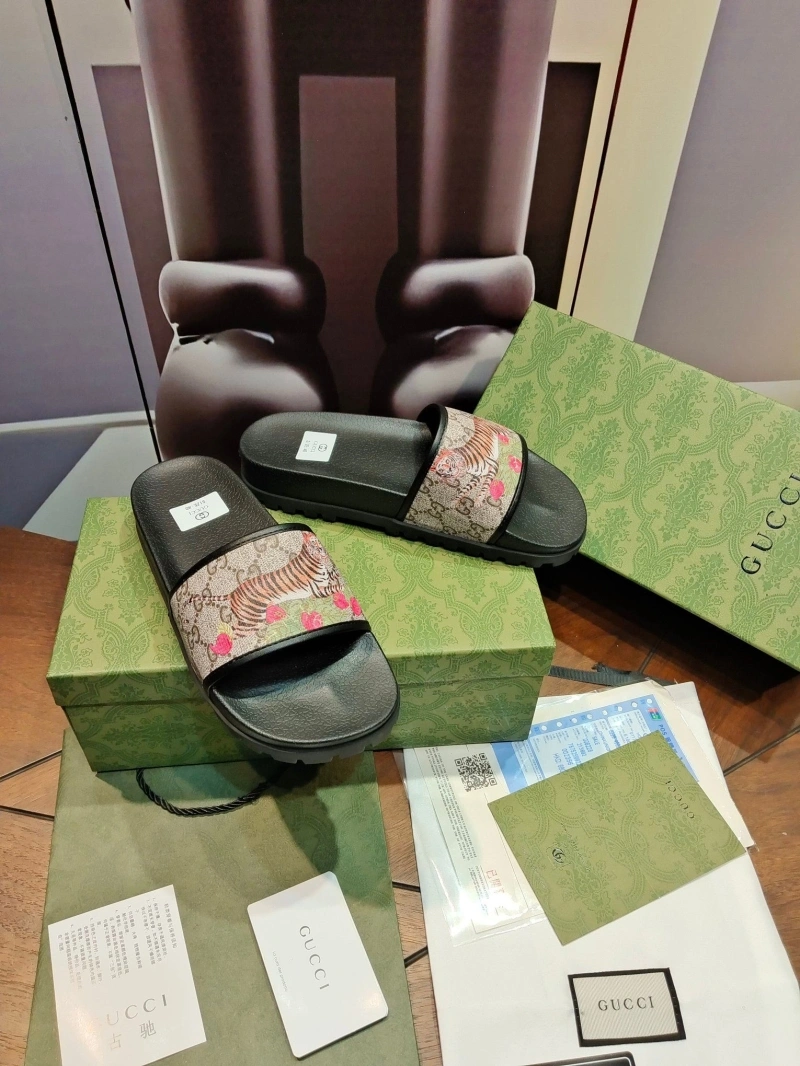 Affordable Gxccx Slippers 164493