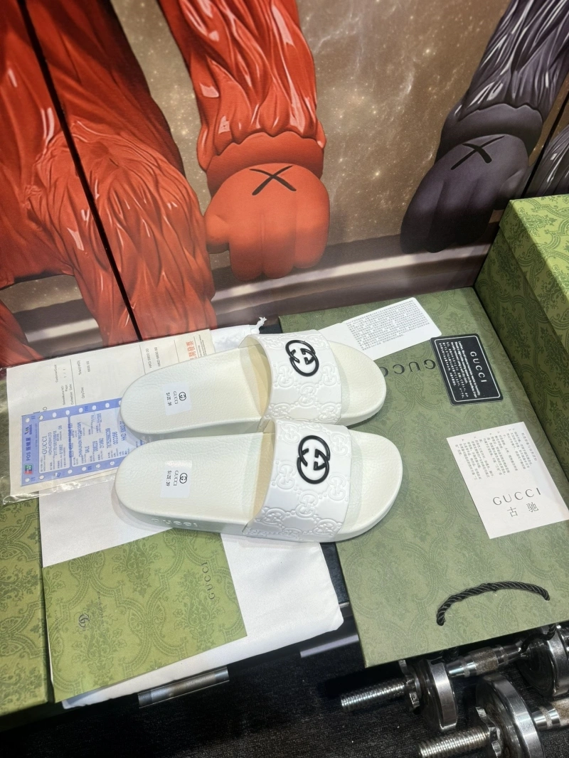 Timeless Gxccx Slippers 164435
