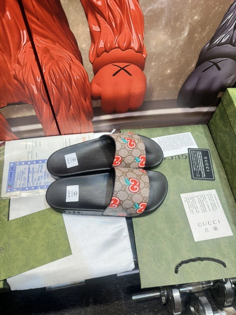 Sophisticated Gxccx Slippers 164428