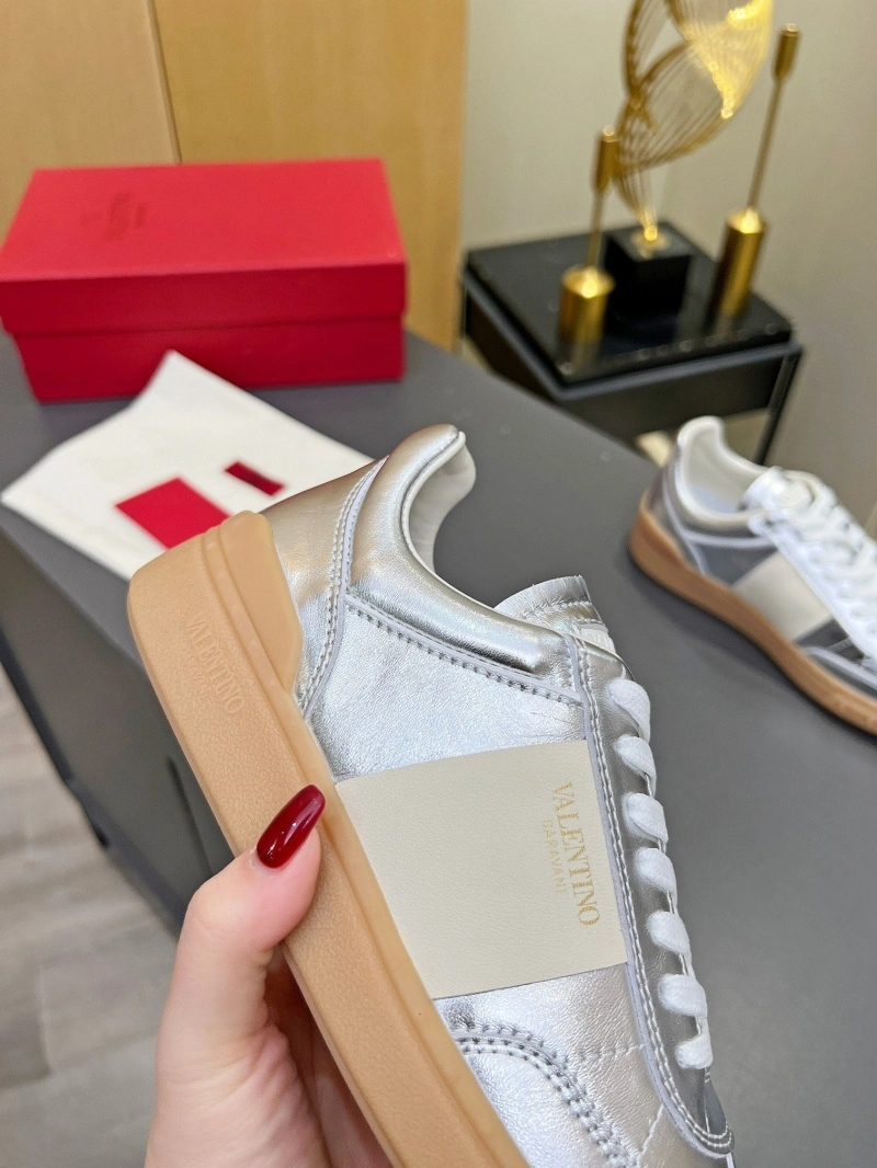 Vxlxntino Casual Shoes Vibrant 232519