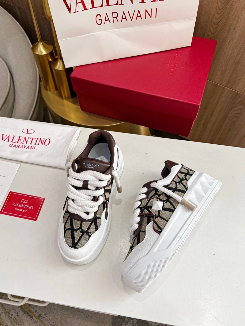 Versatile Nxkx Sneakers 200135