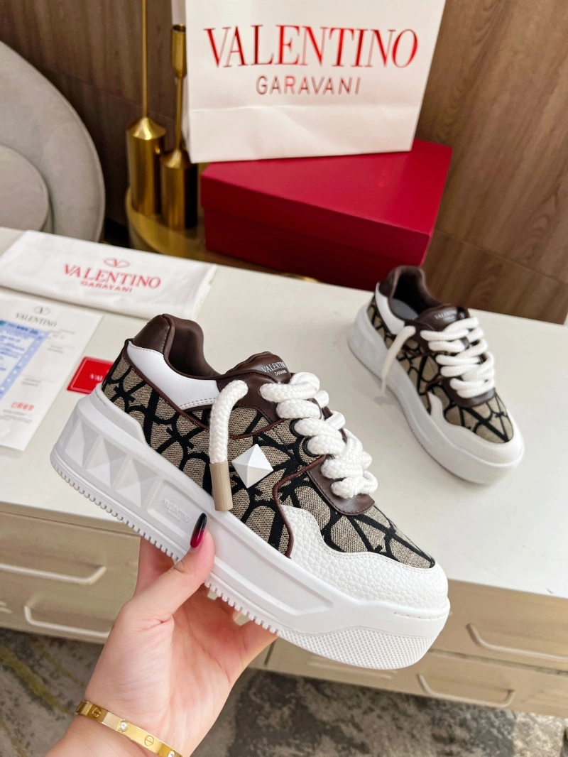Versatile Nxkx Sneakers 200135