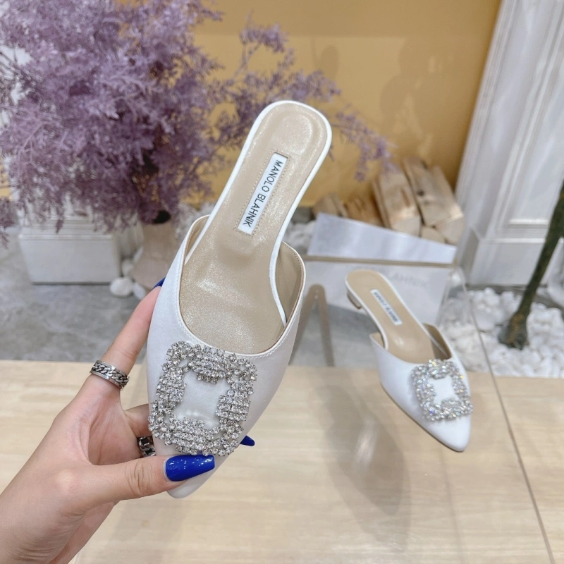 Versatile Mxnxlo Blxhnxk High Heels 193240