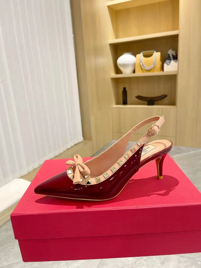 Compact Vxlxntino Sandals 231939
