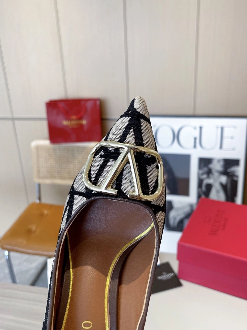 Durable Vxlxntino High Heels 232358