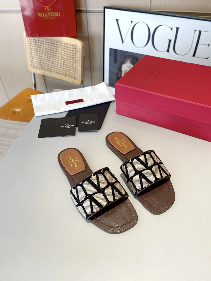 Reliable Vxlxntino Sandals 231937