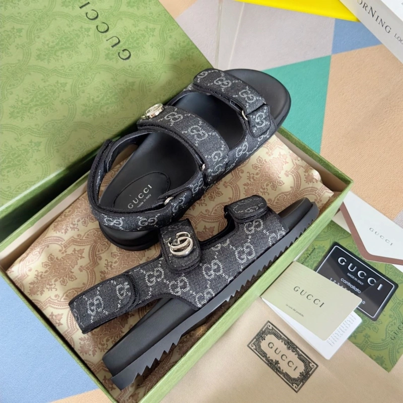 Flexible Gxccx Sandals 164842