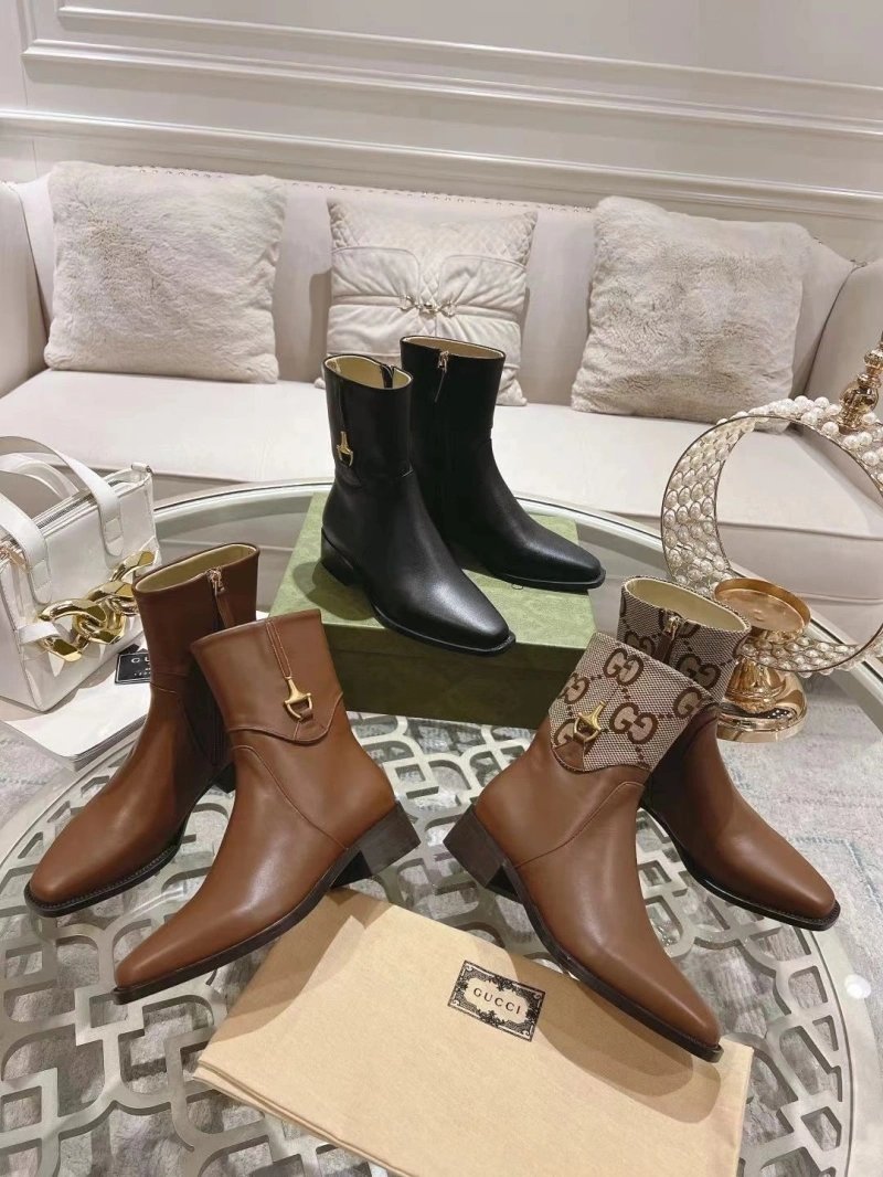 Versatile Gxccx Boots 165275