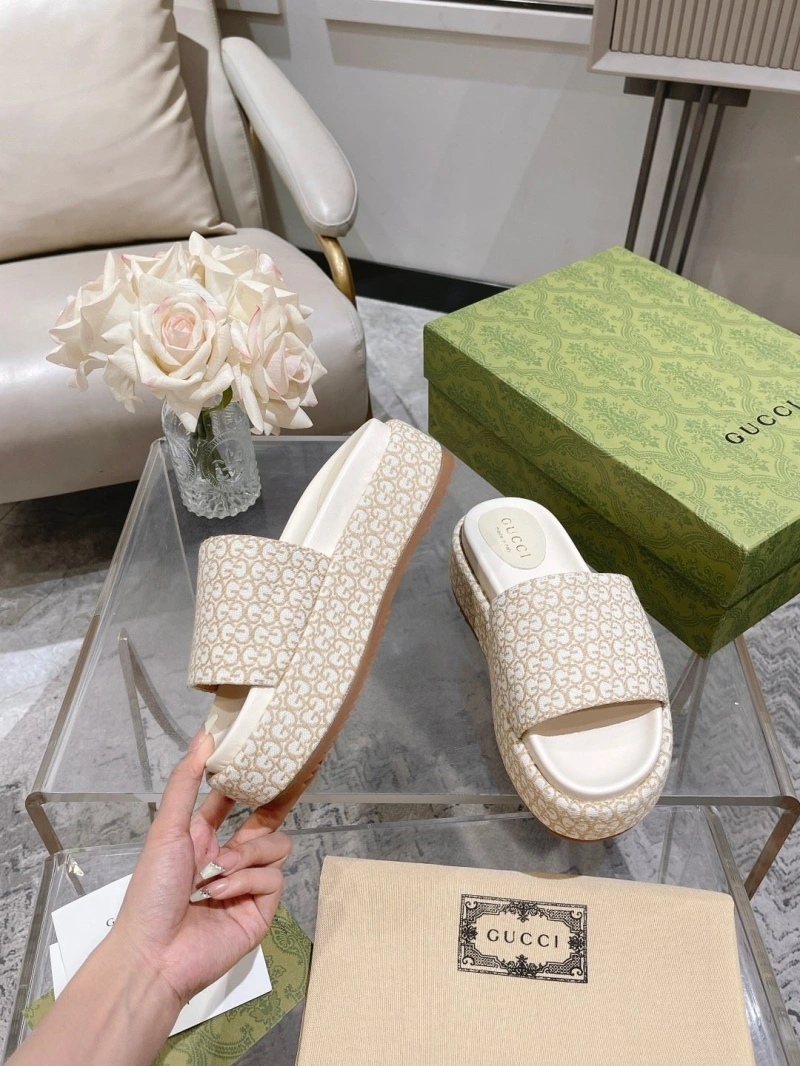 Cozy Gxccx Slippers 164356