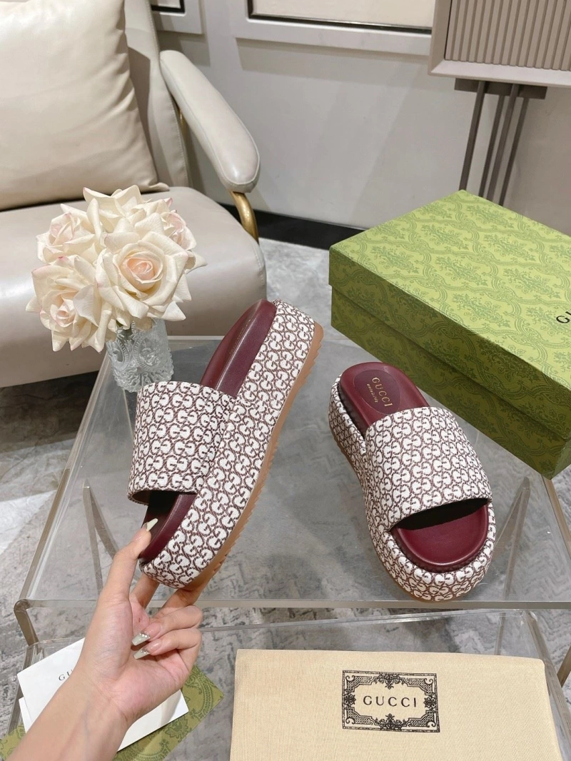Bold Gxccx Slippers 164354