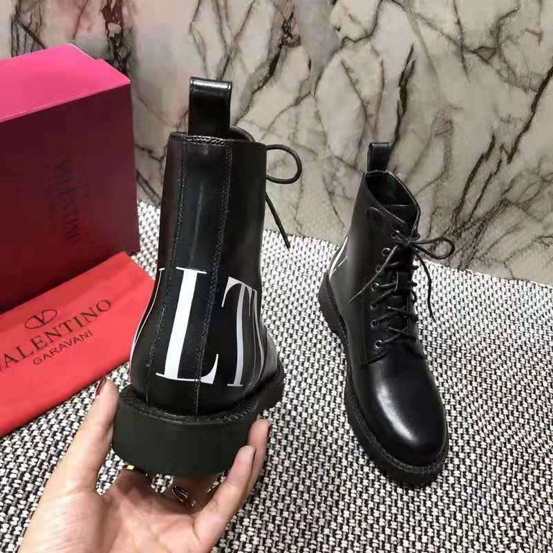 Timeless Vxlxntino Boots 232624