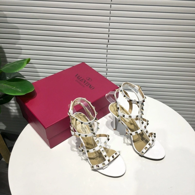 WellDesigned Vxlxntino High Heels 232275