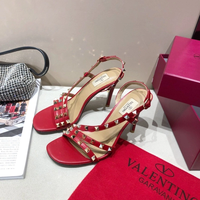 Bold Vxlxntino High Heels 232243