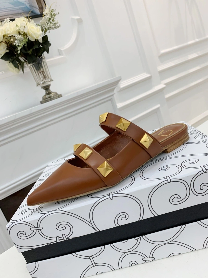 Trendsetting Vxlxntino Slippers 231712