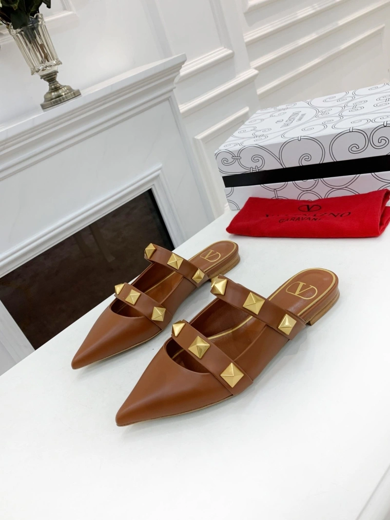 Trendsetting Vxlxntino Slippers 231712