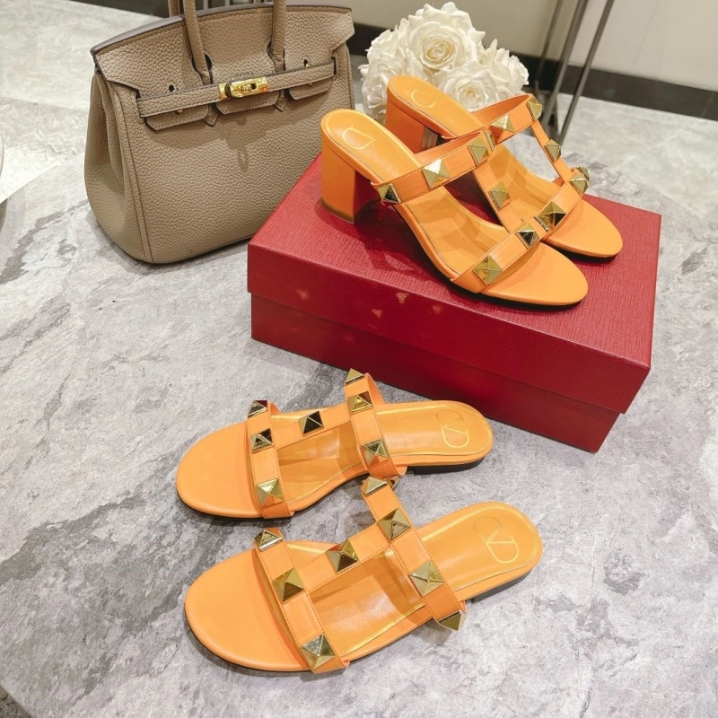 Sleek Vxlxntino Sandals 231917