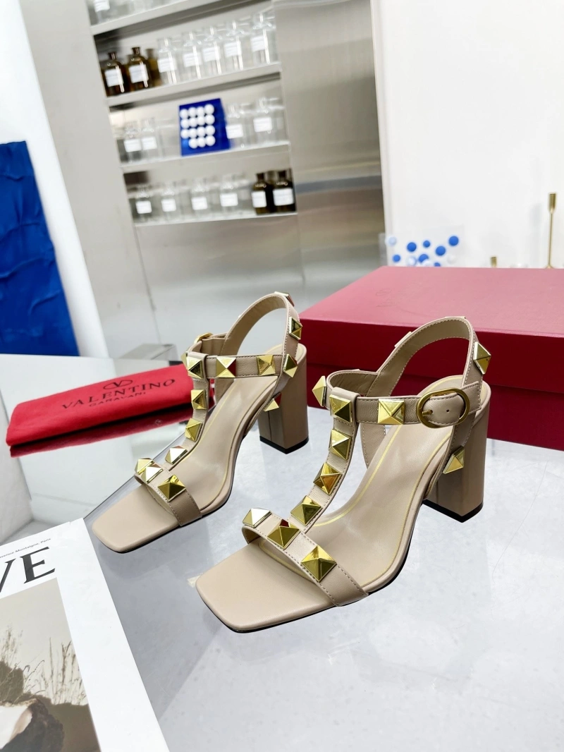 Sleek Vxlxntino Sandals 231906