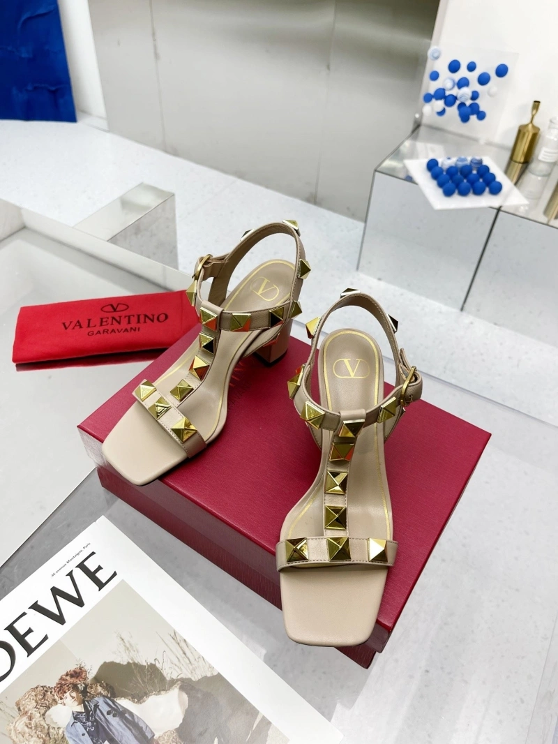 Sleek Vxlxntino Sandals 231906