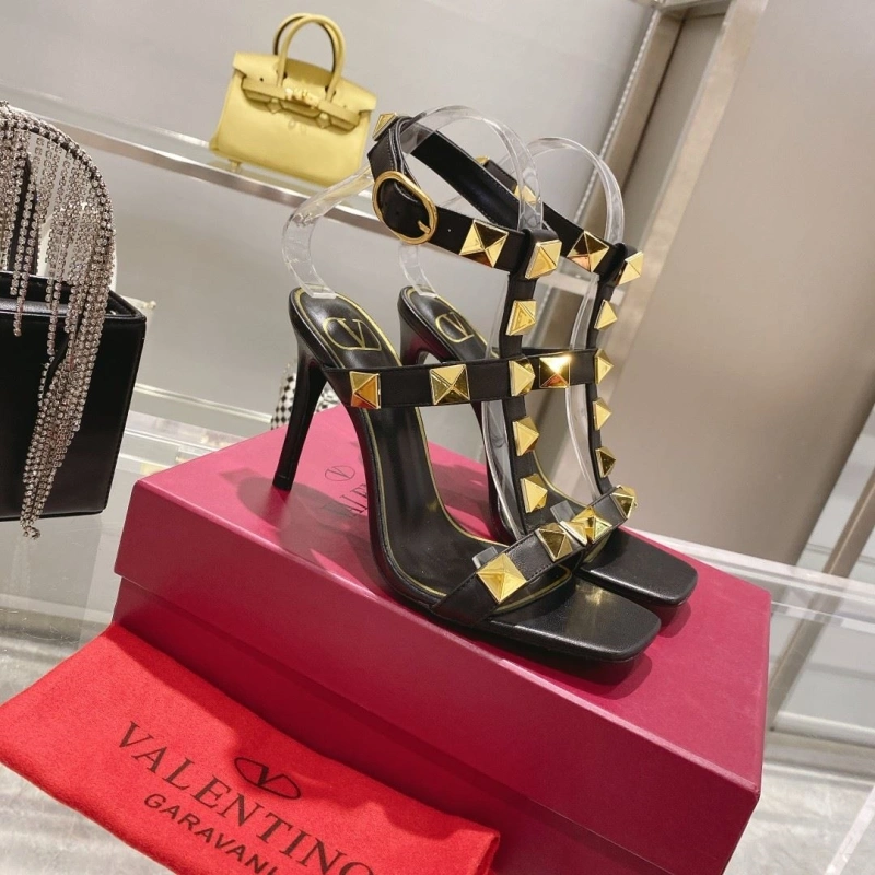 Sophisticated Vxlxntino Sandals 231899