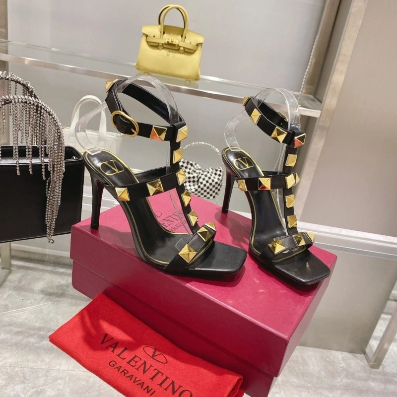 Sophisticated Vxlxntino Sandals 231899