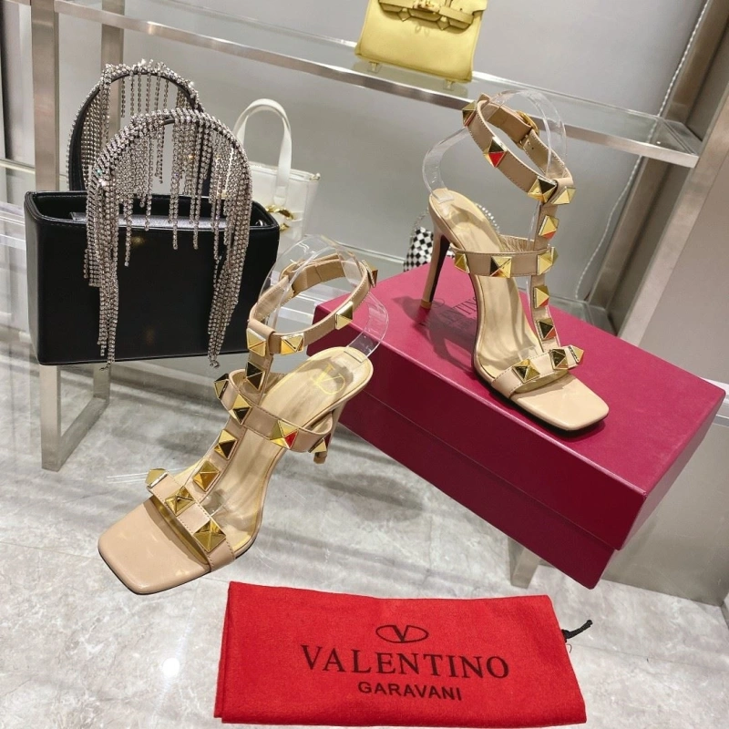 Soft Vxlxntino Sandals 231903