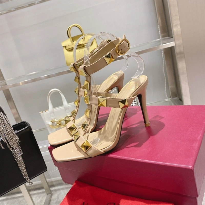 Soft Vxlxntino Sandals 231903