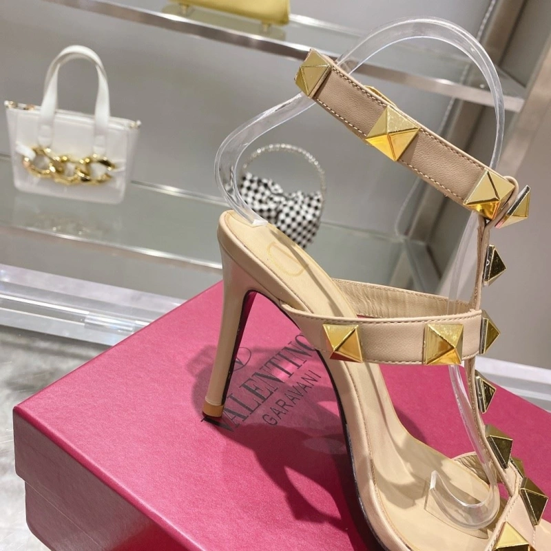 Soft Vxlxntino Sandals 231903