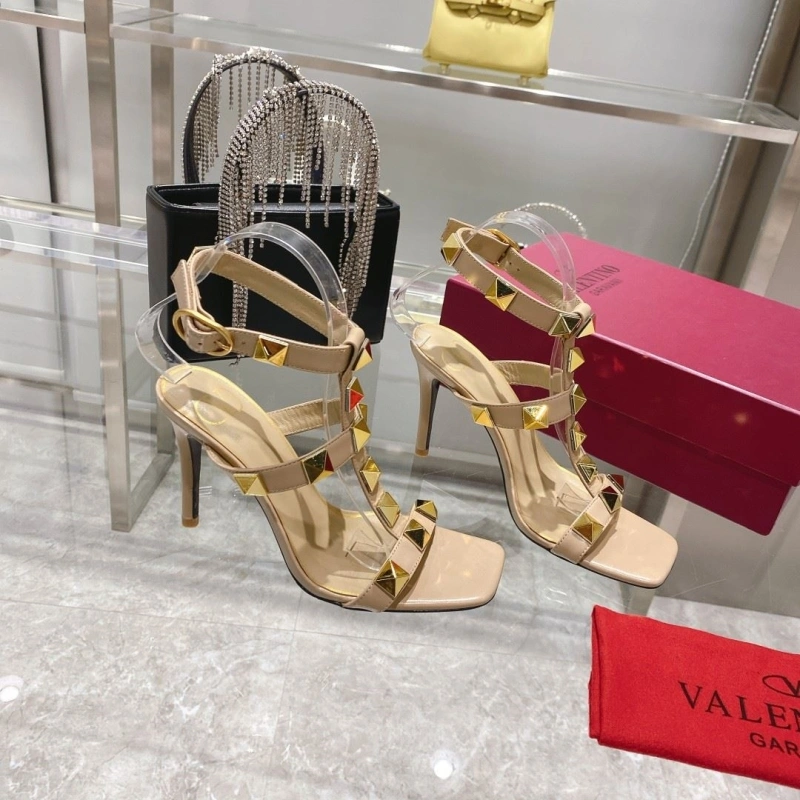 Soft Vxlxntino Sandals 231903