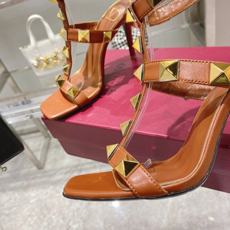 Comfortable Vxlxntino Sandals 231900