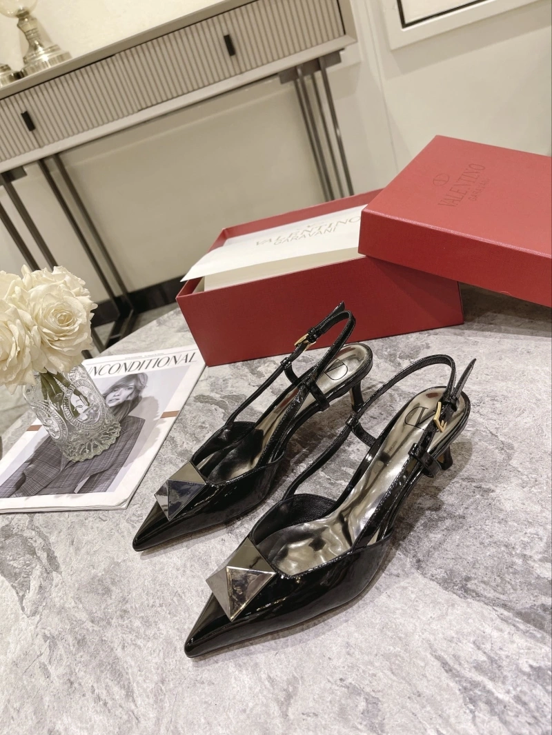 Trendsetting Vxlxntino Sandals 231880