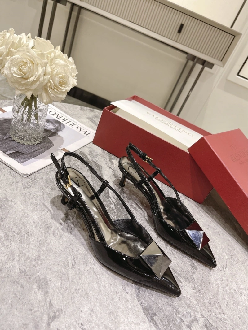 Trendsetting Vxlxntino Sandals 231880